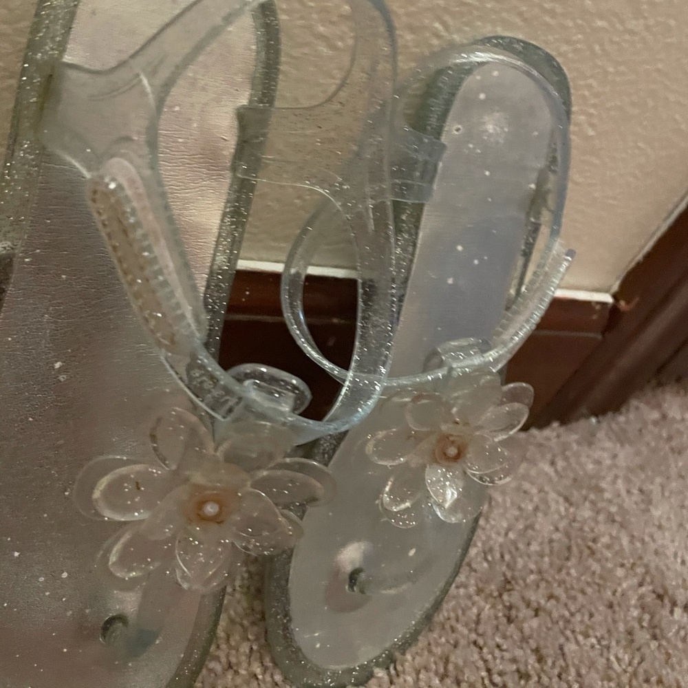 Sandals - Picture 2 of 3